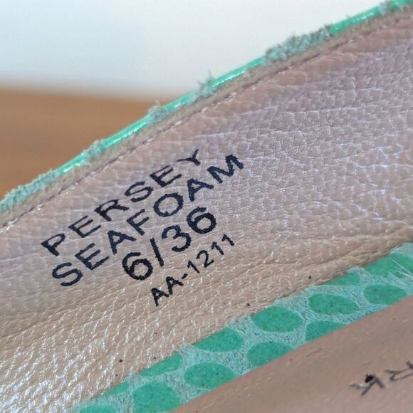 DKNY Coastal Beach Mermaid Tropical Chic Leather Snakeskin Textured Slingbacks 6 - Picture 4 of 10